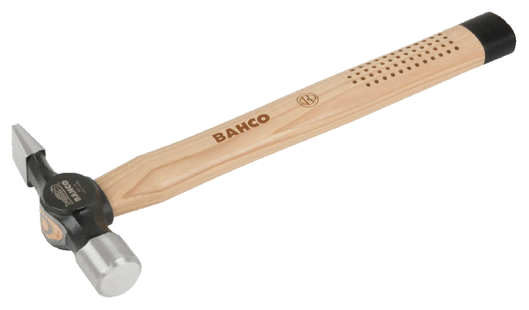 najder830022